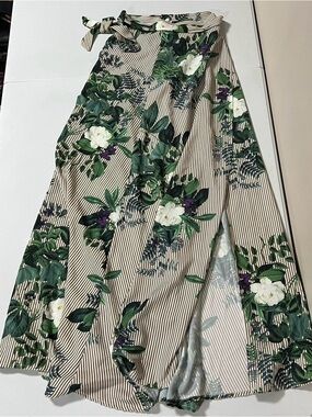 Haute Rogue Beige Striped Floral Wrap Split-Leg Maxi Skirt Bottoms Size S 🤎💚✨